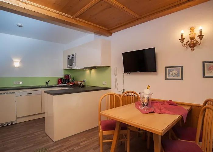 Garni Pra Posta Hotel apartamentowy Ischgl