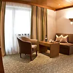 Garni Pra Posta Aparthotel 4*